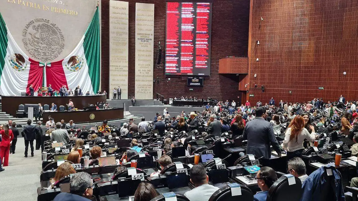 Diputados aprueban aumento a enfermedades de trabajo